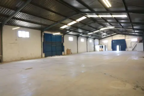 Nave industrial en San José de La Rinconada