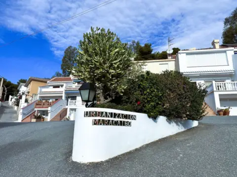 Casa adosada en calle Maracaibo, nº 20