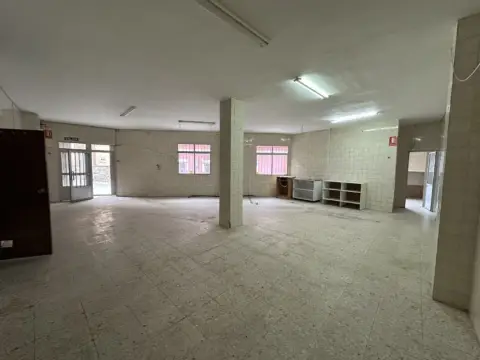 Local comercial en Malpartida de Plasencia