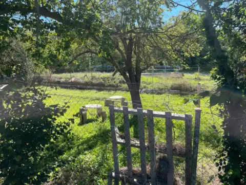 Finca rústica en Las Aves-Jardín de Oñate