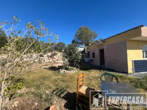 Finca rústica en Carrer de Buenos Aires, 3