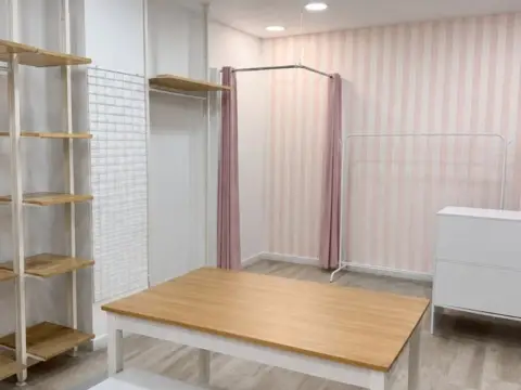 Local comercial en San Marcelino