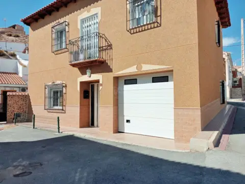 Casa en Villanueva de las Torres