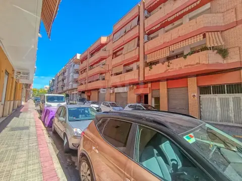 Local comercial en Campo de Alicante