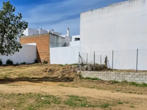 Land in calle Carmelo González Oria, 4