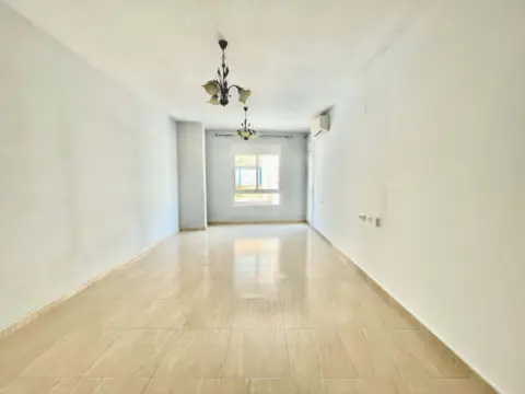 Piso en calle de Fernando Gómez, 33