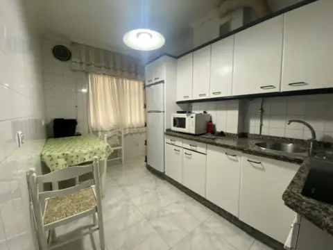 Piso en A Seca-Os Salgueriños