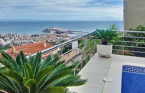 Casa en Las Atalayas-U.R.M.I.-Cerro-Mar