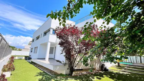 Chalet en Campo de Alicante