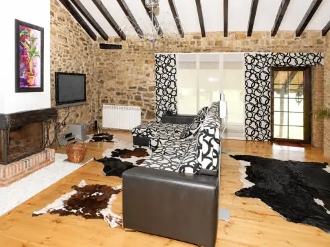 Casa en Bostronizo