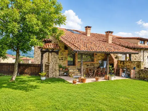 Casa en Bostronizo