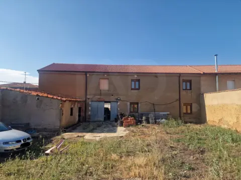 Apartamento en Valverde de La Virgen