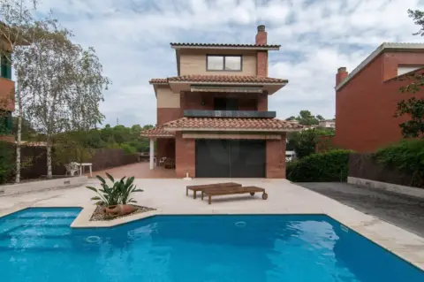 Chalet en La Floresta - Les Planes