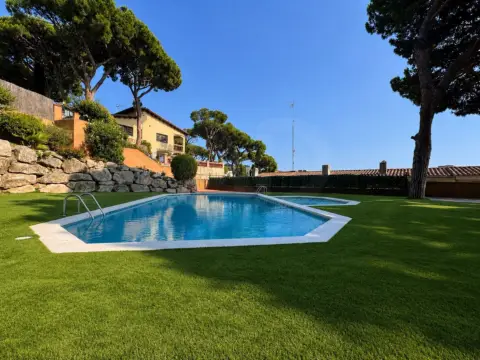Casa en Fenals-Santa Clotilde