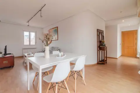 Ático en Valdeacederas