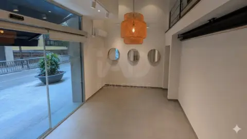 Local comercial en Barcelonés