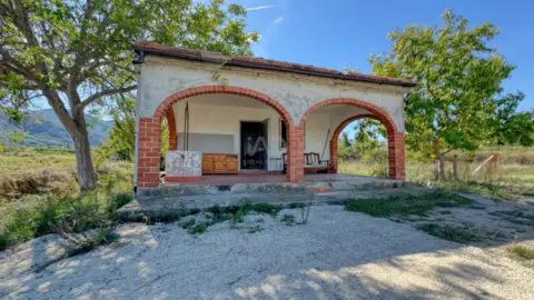 Finca rústica en Pego