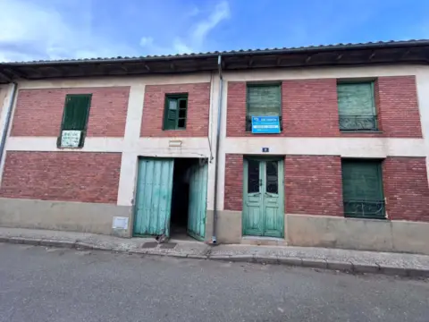 Apartamento en Villaturiel