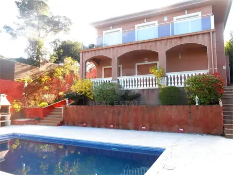 Chalet en Carrer de Venus, 11