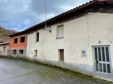 Chalet en Montaña Occidental