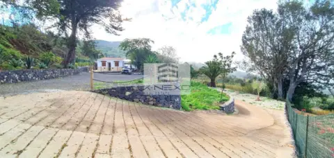 Finca rústica en La Vega-El Amparo-Cueva del Viento