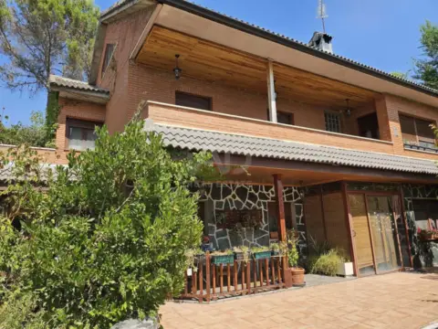 Chalet en Campiña