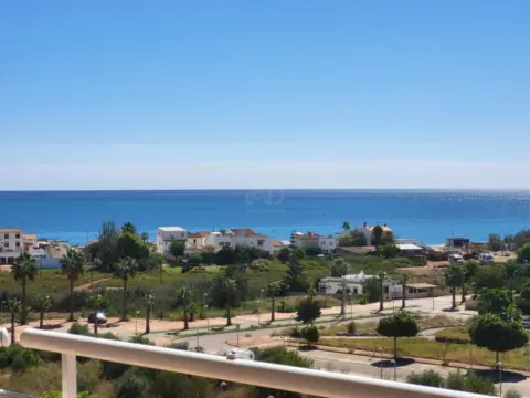 Piso en calle de Alemania, 6