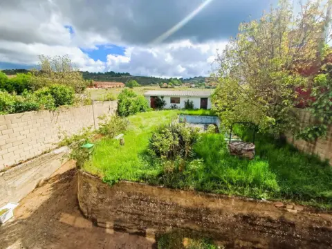Chalet en Carbajal de La Legua