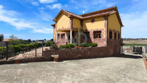 Casa en Colmenar de Oreja