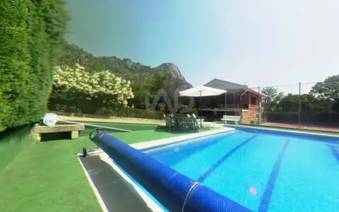 Chalet en La Cabrera
