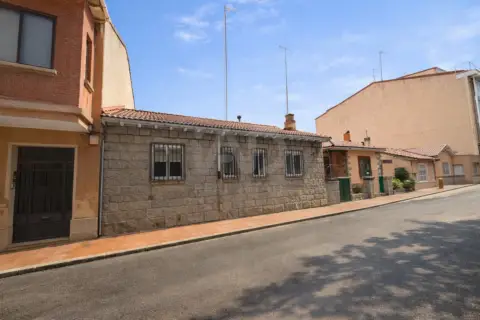 Casa en Santo Tomás-Universidad
