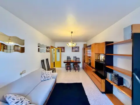 Piso en calle de la Caña, 4