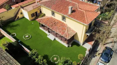Chalet en Area Metropolitana