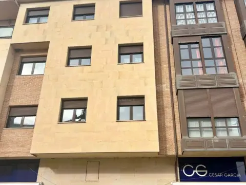 Piso en Avenida Matallana, 7