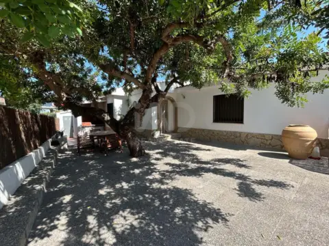 Finca rústica en Zona Avinguda Alemanya-Avinguda Itàlia