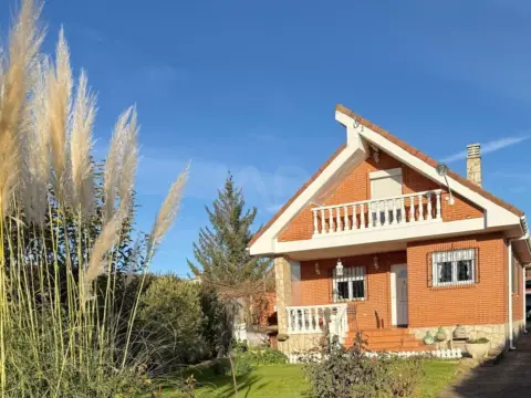 Casa en Villaquilambre