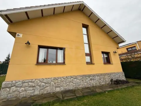 Chalet en Santovenia de La Valdoncina