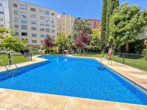 Piso en Plaza de Toros-La Guija-Santa María-Ciudad Jardín-Los Rosales