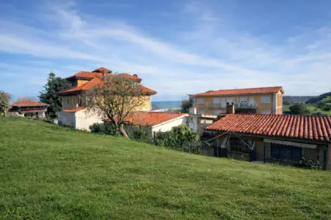 Terreno en Llanes