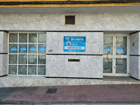 Local comercial en Vega de Granada