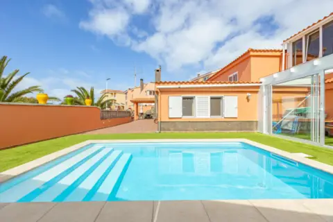 Casa en Urbanización Sauces