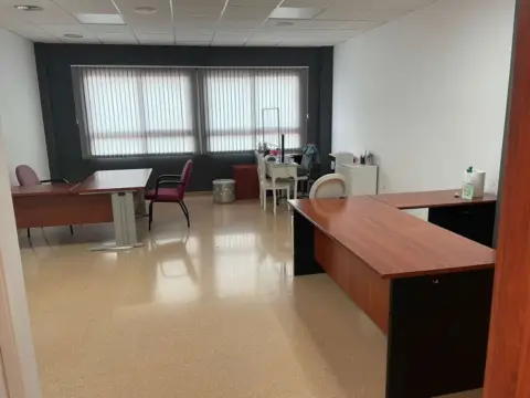 Oficina en Castell de Rey