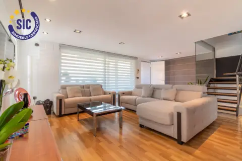 Casa en Carrer del Pintor Zuloaga