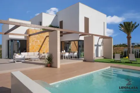 Chalet en Dehesa de Campoamor-Aguamarina