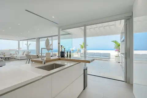 Casa en Callao Salvaje-Playa Paraíso-Armeñime