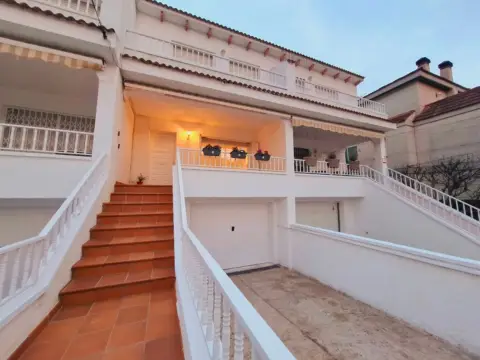 Casa adosada en Segur de Calafell