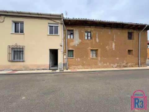Casa en Santovenia de La Valdoncina
