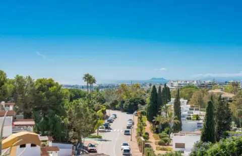 Ático en Lomas de Marbella Club-Puente Romano