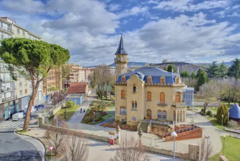 Local comercial en Burlada - Burlata