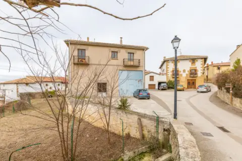 Casa en calle Mayor, 3